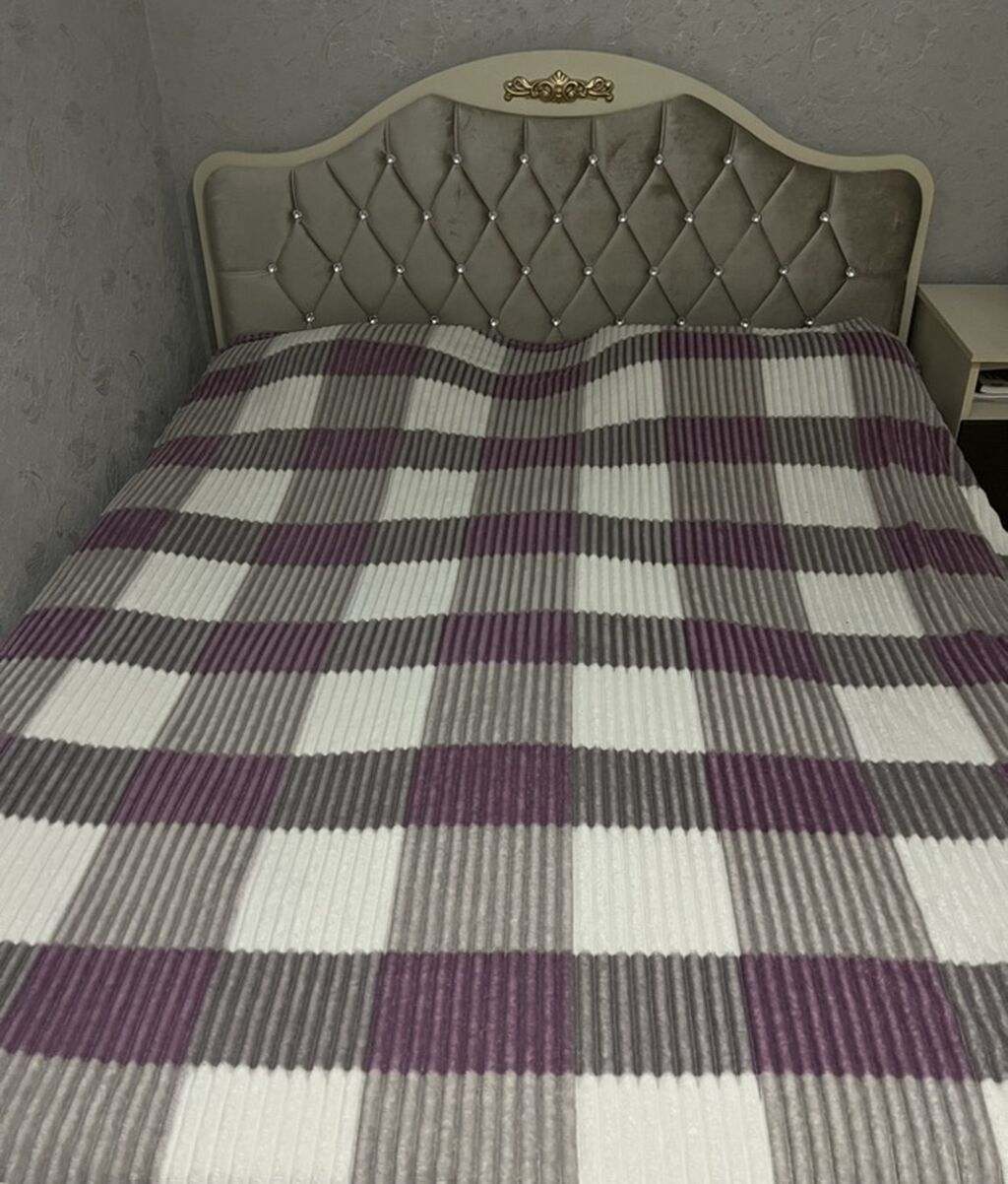 İki nəfərlik yumşaq başlıqlı kravat satılır. Səliqəli və yaxşı — Digər, Xırdalan
