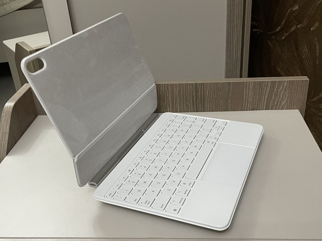 Apple Magic Keyboard for iPad Air 11inch m4 m3 m2 (Ağ rəng)yenidir — Klaviaturalar və siçanlar, Bakı (3)