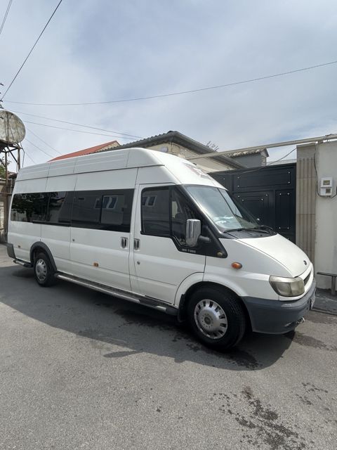 Yükdaşıma xidməti — Bakı