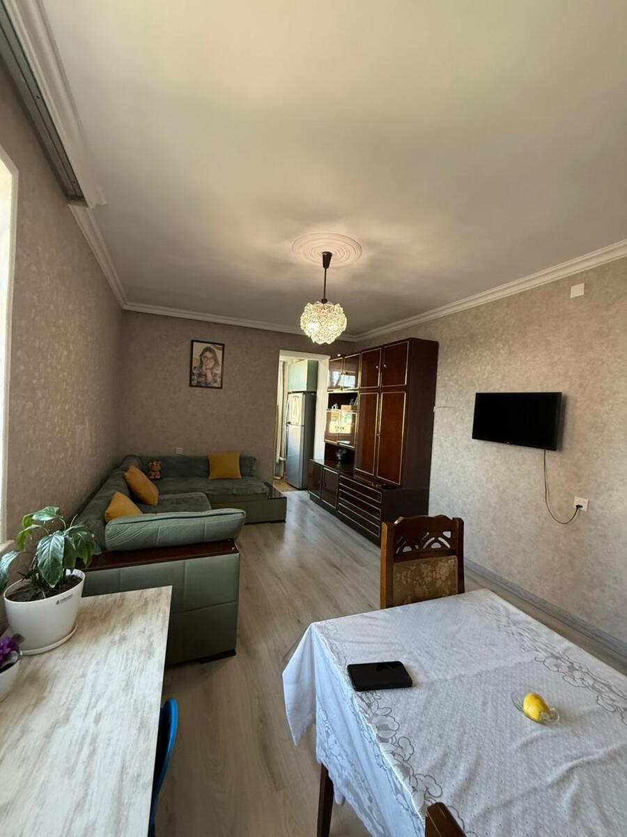 Satılır 2 otaqlı köhnə tikili 45 m² — Mənzil, Bakı (3)