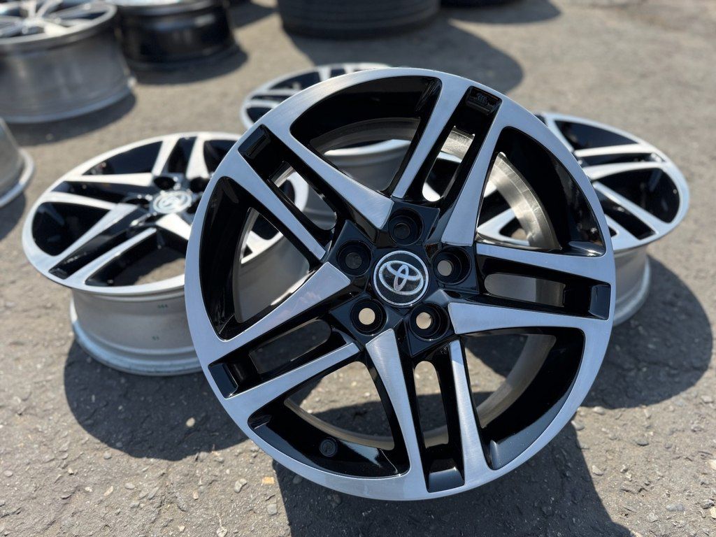 "Toyota" diski R17 — Ehtiyat hissələri və aksesuarlar, Bakı (2)