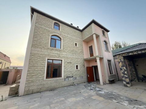 Satılır 5 otaqlı həyət evi/bağ evi 300 m² — Bakı