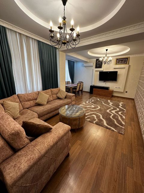 Satılır 2 otaqlı yeni tikili 88 m² — Bakı