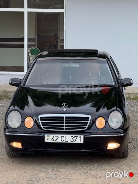 Mercedes E 320, 3.2 L, 2001 il, 586 752 km