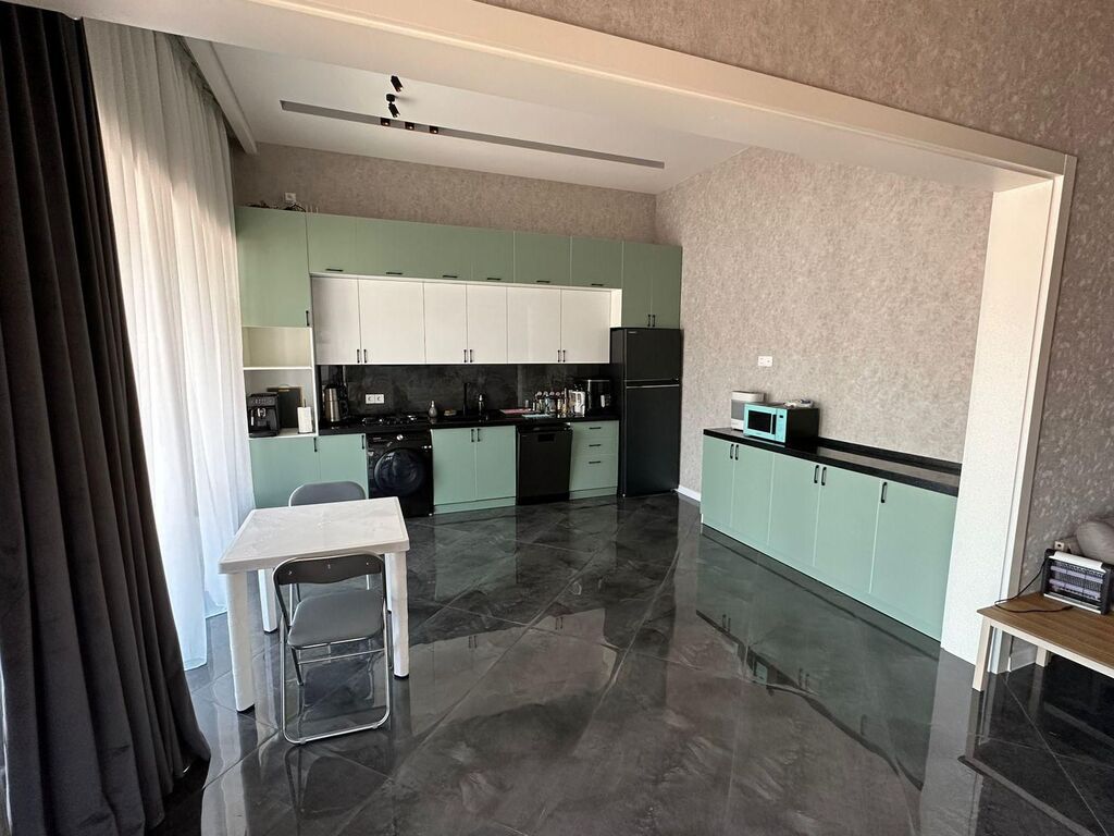 İcarəyə verilir 4 otaqlı həyət evi/bağ evi 250 m² — Ev, villa, Bakı (12)