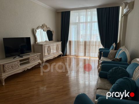 İcarəyə verilir 3 otaqlı yeni tikili 150 m²