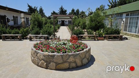 Satılır obyekt 3300 m²
