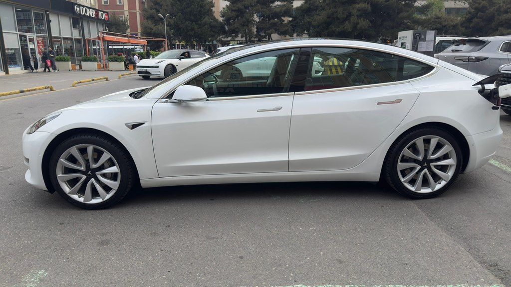 Tesla Model 3, 50 kWh, 2020 il, 142 000 km — Avtomobillər, Bakı (5)