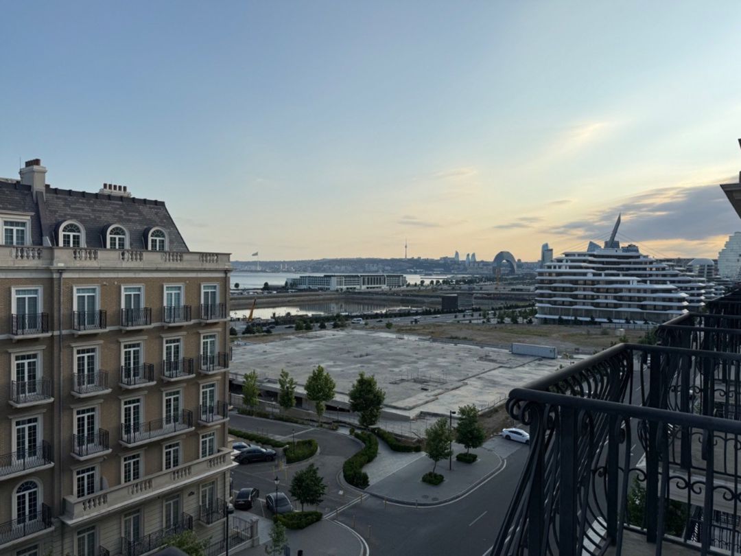 Satılır 3 otaqlı yeni tikili 135.7 m² — Mənzil, Bakı (2)
