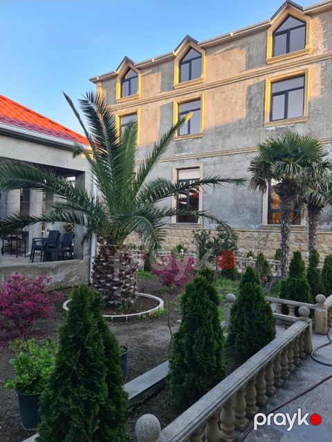 Satılır 7 otaqlı həyət evi/bağ evi 390 m²