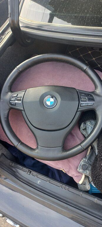 "BMW F10" sükanı — Bakı