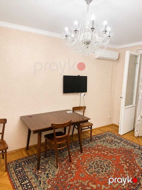 İcarəyə verilir 1 otaqlı yeni tikili 40 m²