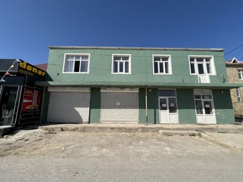 Satılır 3 otaqlı həyət evi/bağ evi 200 m² — Bakı