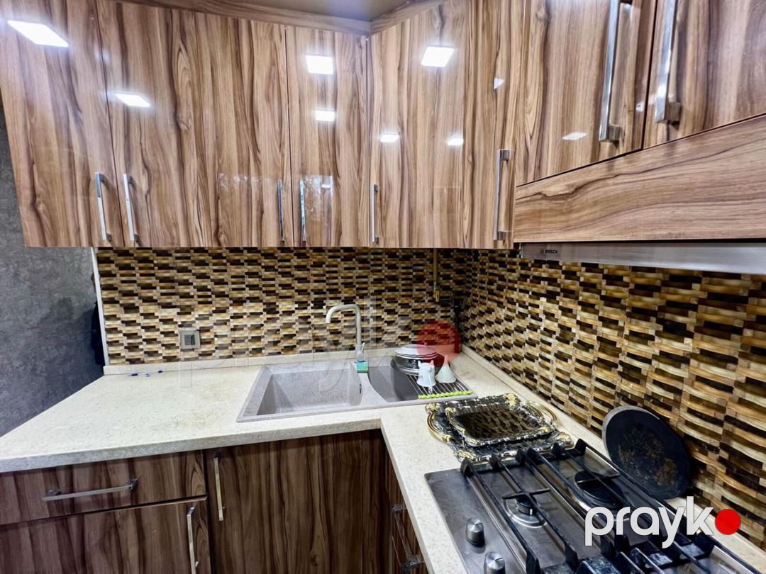 Satılır 2 otaqlı köhnə tikili 50 m² — Mənzil, Bakı (5)