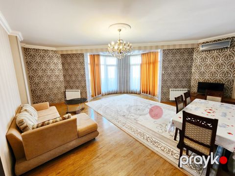 İcarəyə verilir 3 otaqlı yeni tikili 130 m²