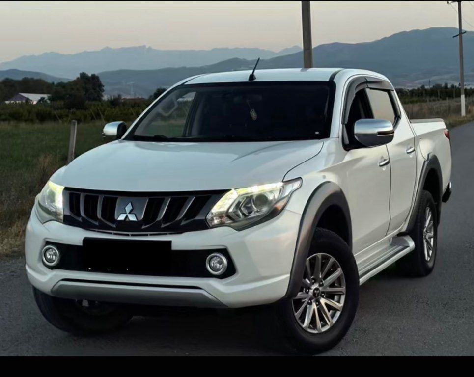 Mitsubishi L200, 2.5 L, 2018 il, 389 841 km — Avtomobillər, Gəncə (7)