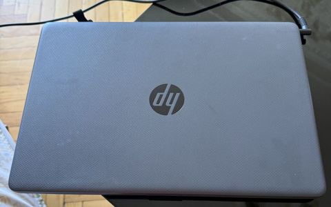 HP 250 G8 noutbuk - Ekran: 15.6" geniş ekran, dar çərçivəli dizayn — Bakı