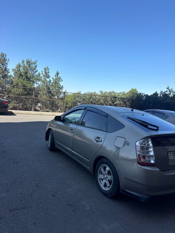 Toyota Prius, 1.5 L, 1.3 kWh, 2007 il, 300 000 km — Avtomobillər, Bakı (4)