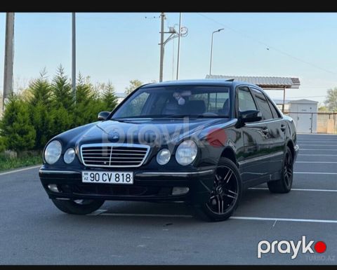 Mercedes-Benz E 320: 3.2 l 2001 il Sedan — Şabran