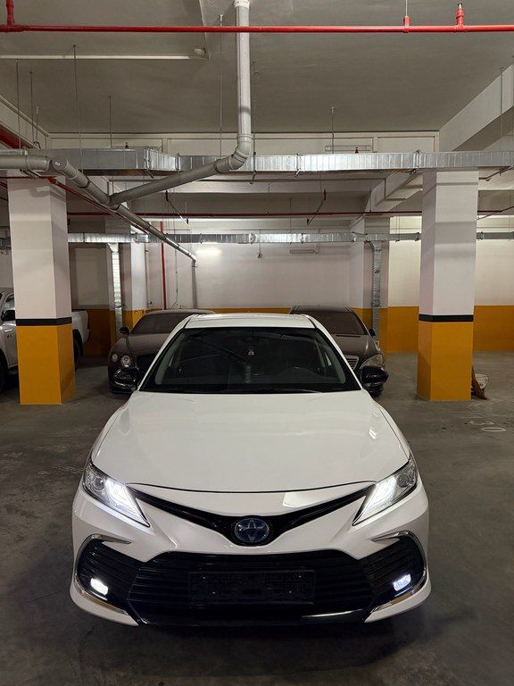 Toyota Camry, 2.5 L, 1.6 kWh, 2023 il, 58 000 km — Avtomobillər, Bakı (2)