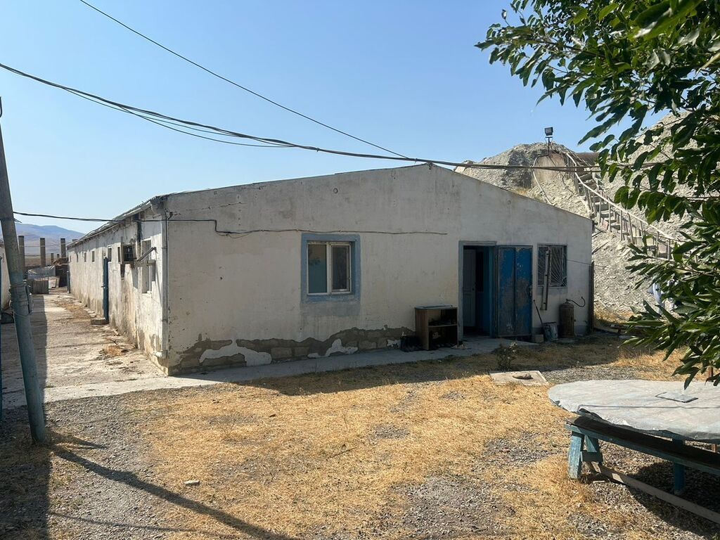 Heyvandarlıq təsərrüfatı üçün hazır obyekt - İri sahəli, daş divarlı — Əmlak, Sumqayıt (2)