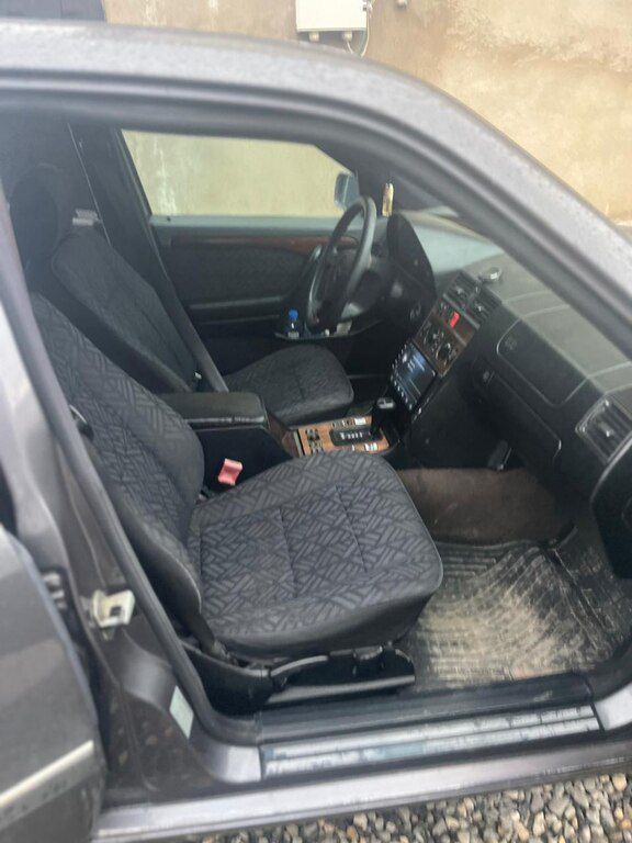 Mercedes C 200, 2.0 L, 1995 il, 700 000 km — Avtomobillər, Bakı (3)