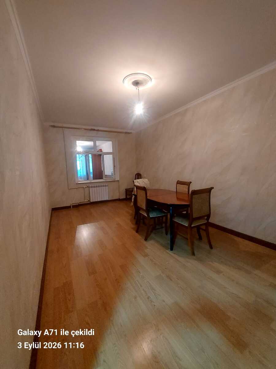 Satılır 4 otaqlı köhnə tikili 100 m² — Mənzil, Bakı (7)