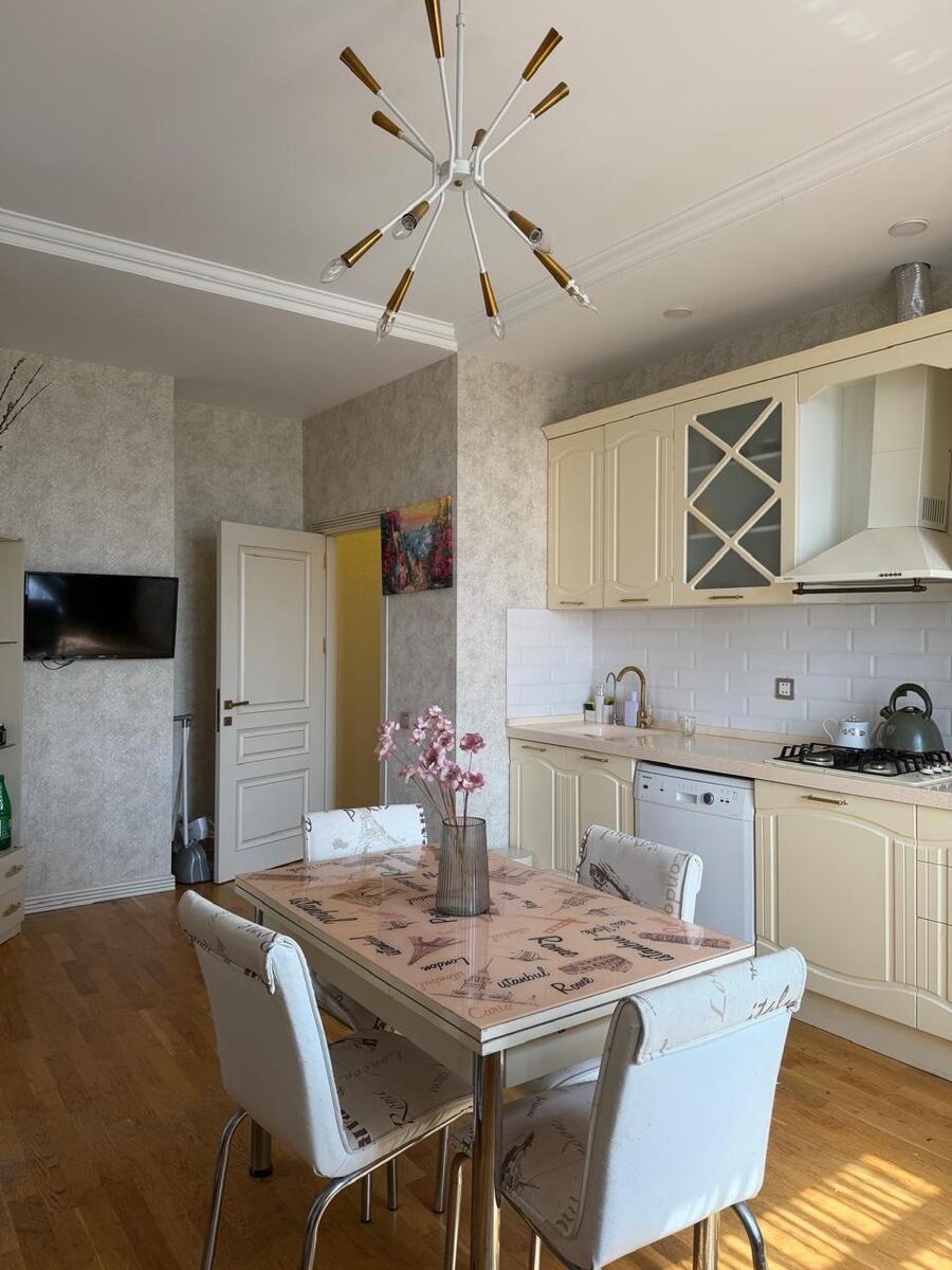 Satılır 3 otaqlı yeni tikili 175 m² — Mənzil, Bakı (7)
