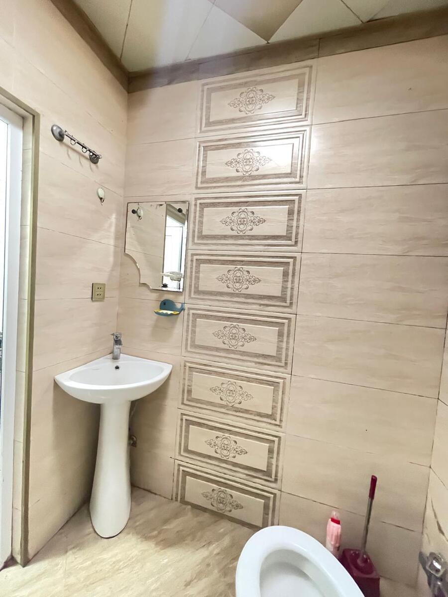 İcarəyə verilir 2 otaqlı köhnə tikili 75 m² — Mənzil, Bakı (9)