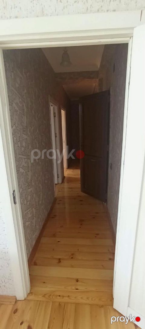 İcarəyə verilir 4 otaqlı yeni tikili 180 m²