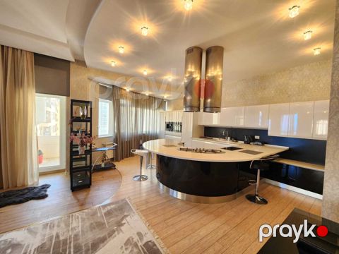 İcarəyə verilir 3 otaqlı yeni tikili 180 m²