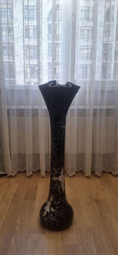 Bir vaza — Bakı