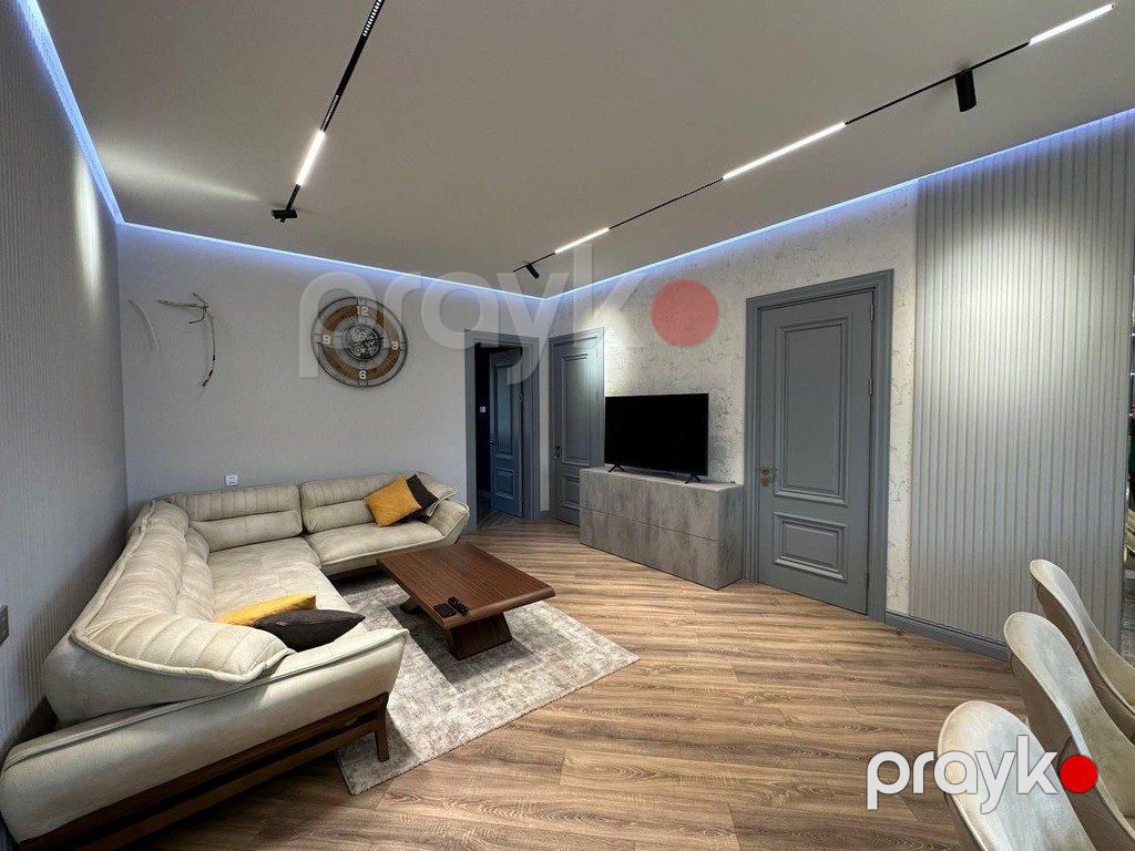 Satılır 4 otaqlı həyət evi/bağ evi 240 m² — Ev, villa, Bakı (8)