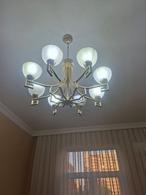 Çılçıraq, 8 lampa