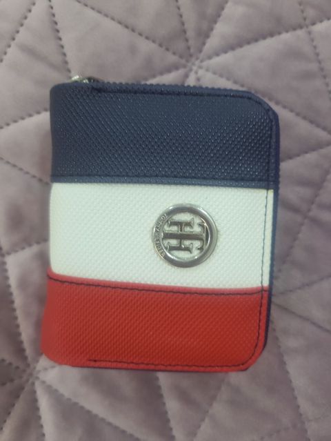 Rəngli kompakt pulqabı/kartqabı Tommy Hilfiger - Dizayn: Üçrəngli — Bakı
