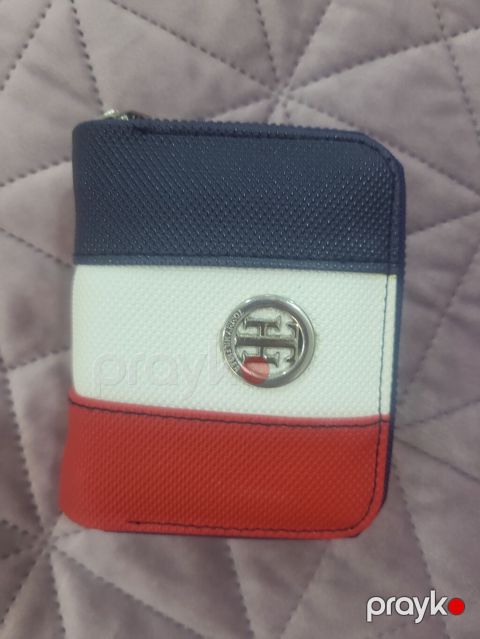 Rəngli kompakt pulqabı/kartqabı Tommy Hilfiger - Dizayn: Üçrəngli — Bakı