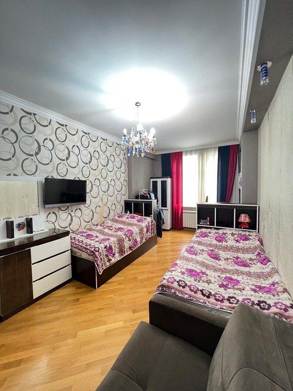 Satılır 4 otaqlı yeni tikili 214 m² — Mənzil, Bakı (9)