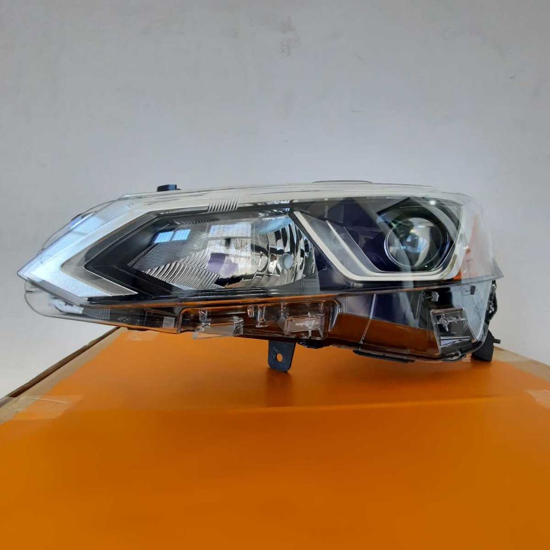 "Nissan Altima 2019" ön işığı — Ehtiyat hissələri və aksesuarlar, Bakı (3)