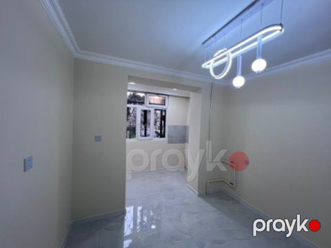 Satılır 4 otaqlı köhnə tikili 100 m²