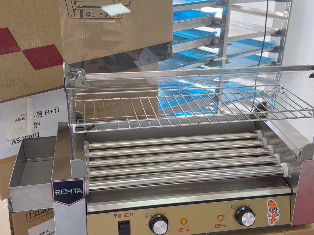 Hotdog bişirən Remta — Biznes və avadanlıq, Bakı (12)