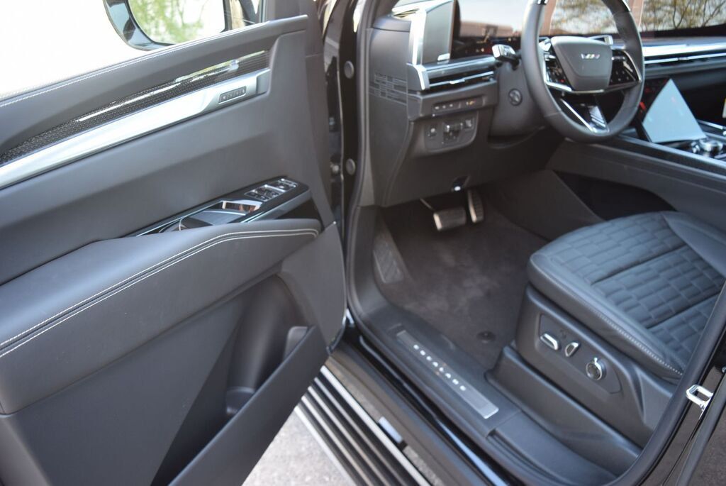 Cadillac Escalade, 6.2 L, 2026 il, yeni — Avtomobillər (10)