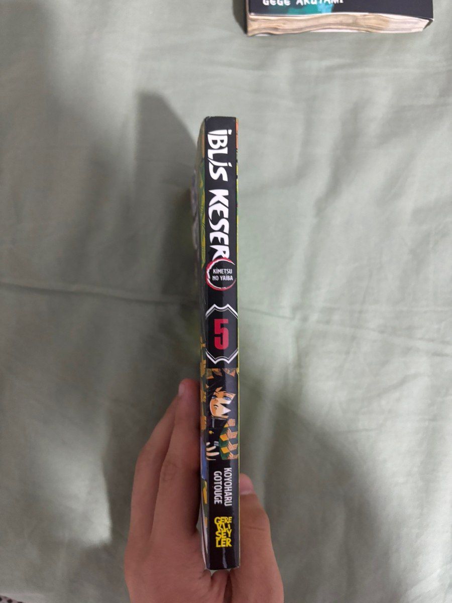 Demon slayer — Kitablar və jurnallar, Bakı (2)