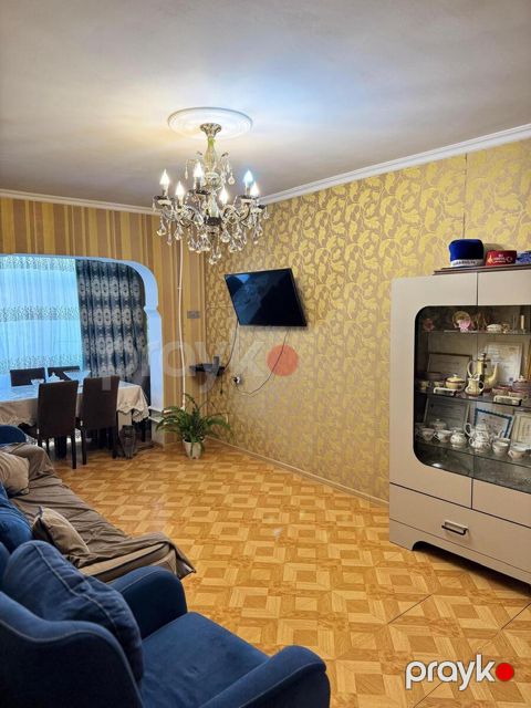 Satılır 3 otaqlı köhnə tikili 100 m²
