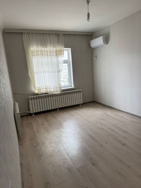 Satılır 1 otaqlı köhnə tikili 45 m² — Bakı