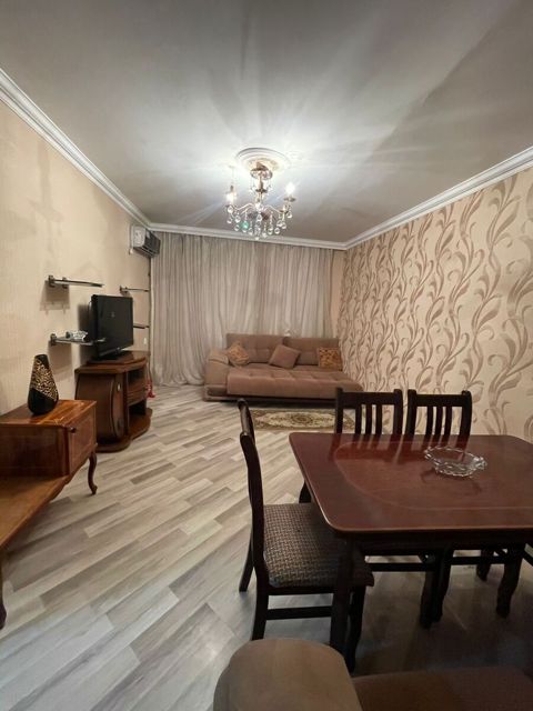 Satılır 1 otaqlı köhnə tikili 35 m² — Bakı