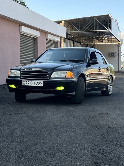 Mercedes C 200, 2.0 L, 1999 il, 250 000 km — Göygöl