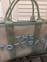 Marc Jacobs “The Tote Bag” çantası - Model: The Tote Bag (ön və arxa — Çantalar, çemodanlar, pul kisələri