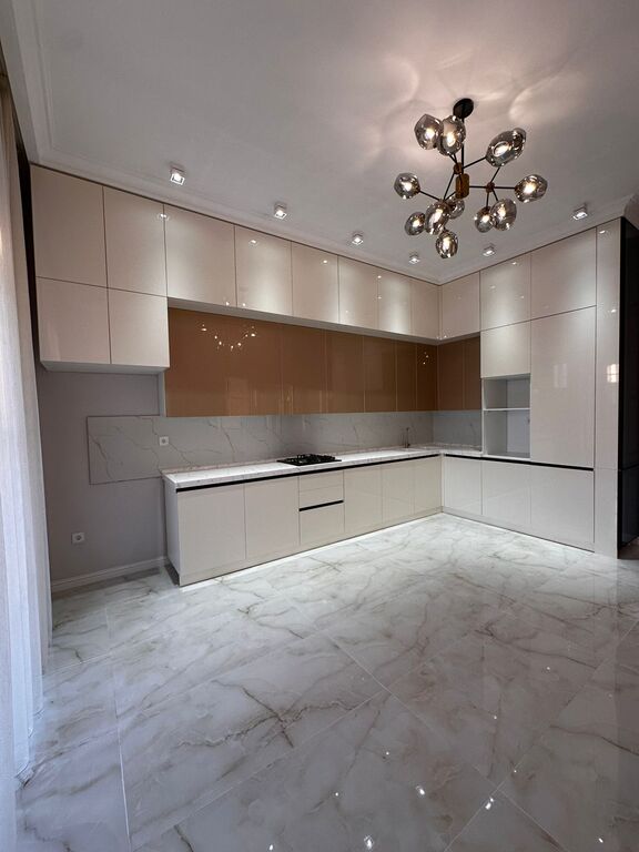 Satılır 4 otaqlı həyət evi/bağ evi 250 m² — Ev, villa, Bakı (5)