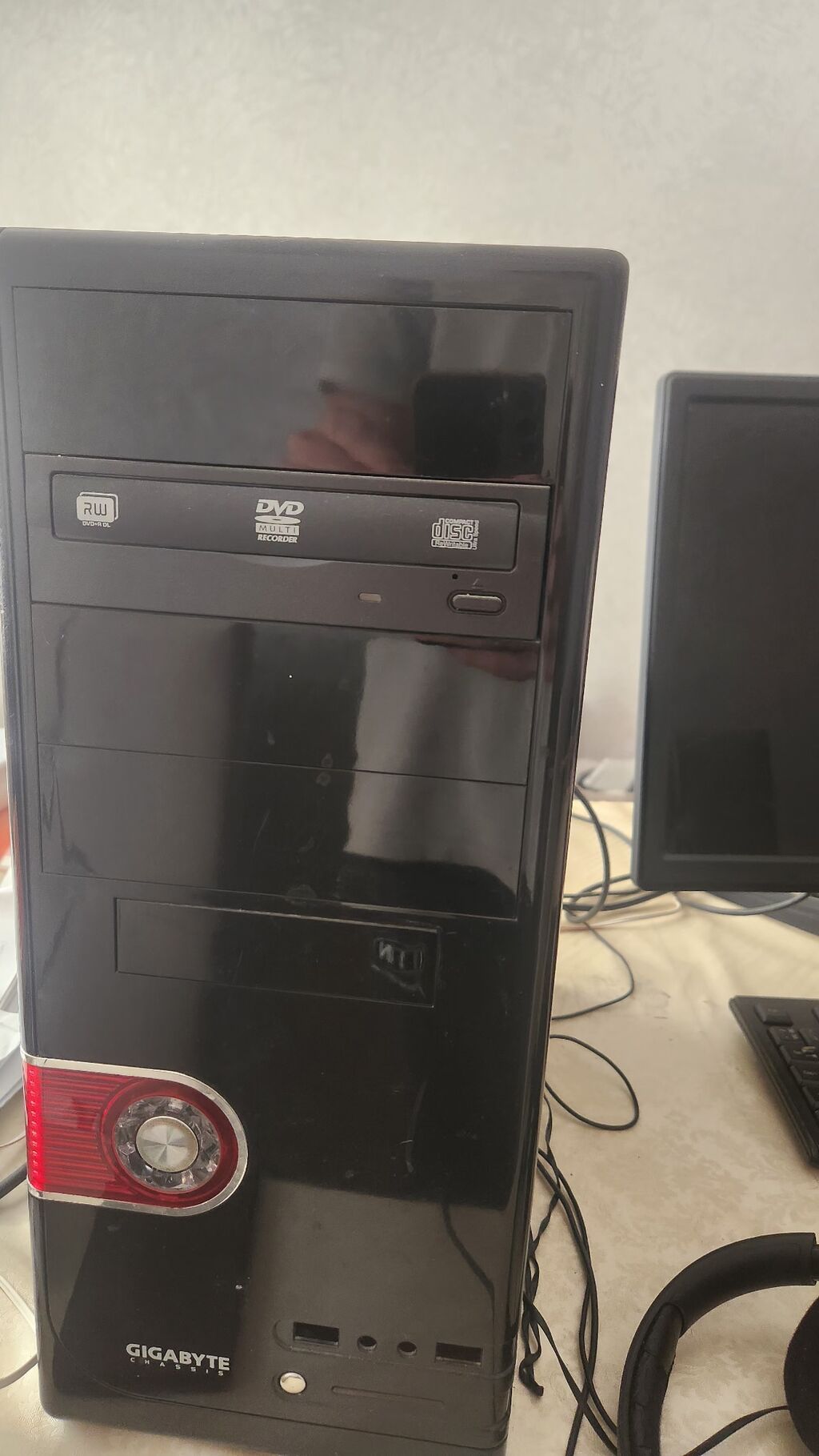 Stolüstü kompüter seti Tərkibi: -SSD:224GB -Memory:8GB -CPU:i3-3220 — Masaüstü kompüterlər, Saray (3)