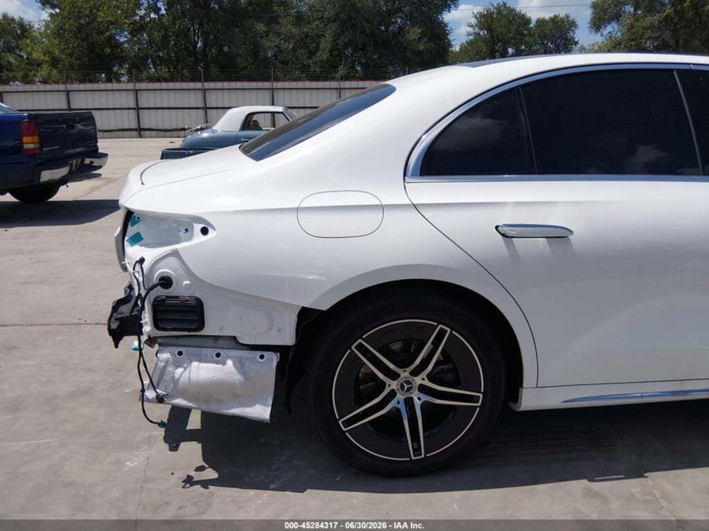 Mercedes E 350, 2.0 L, 2026 il, yeni — Avtomobillər (7)